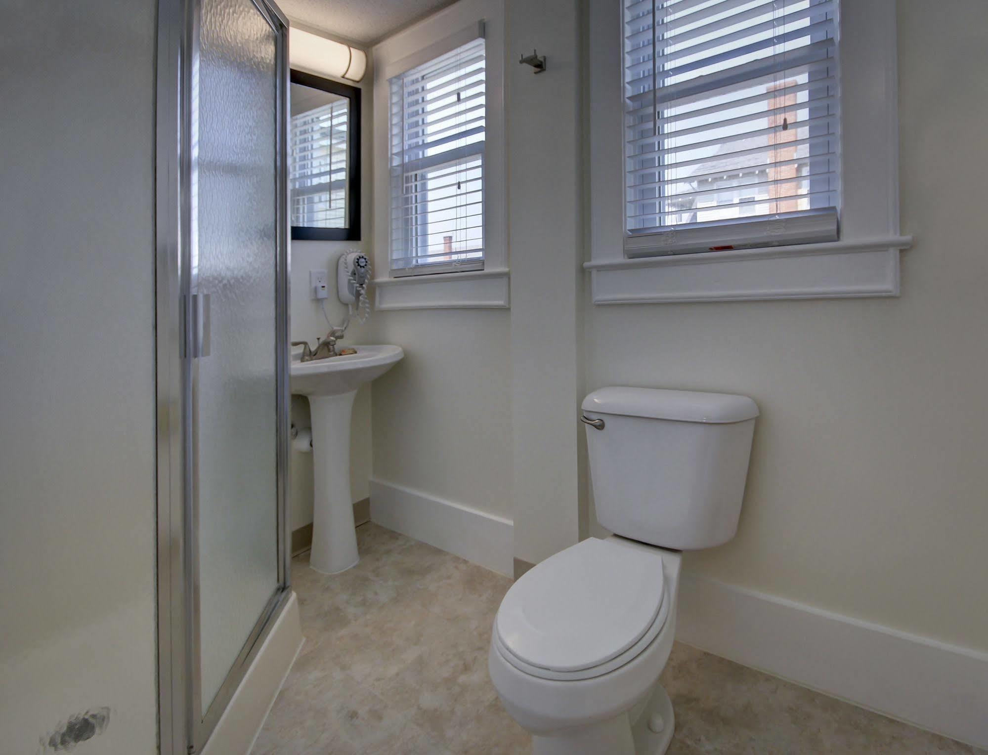 The Wellington Hotel & Suites Oceanblock Ocean City Bagian luar foto