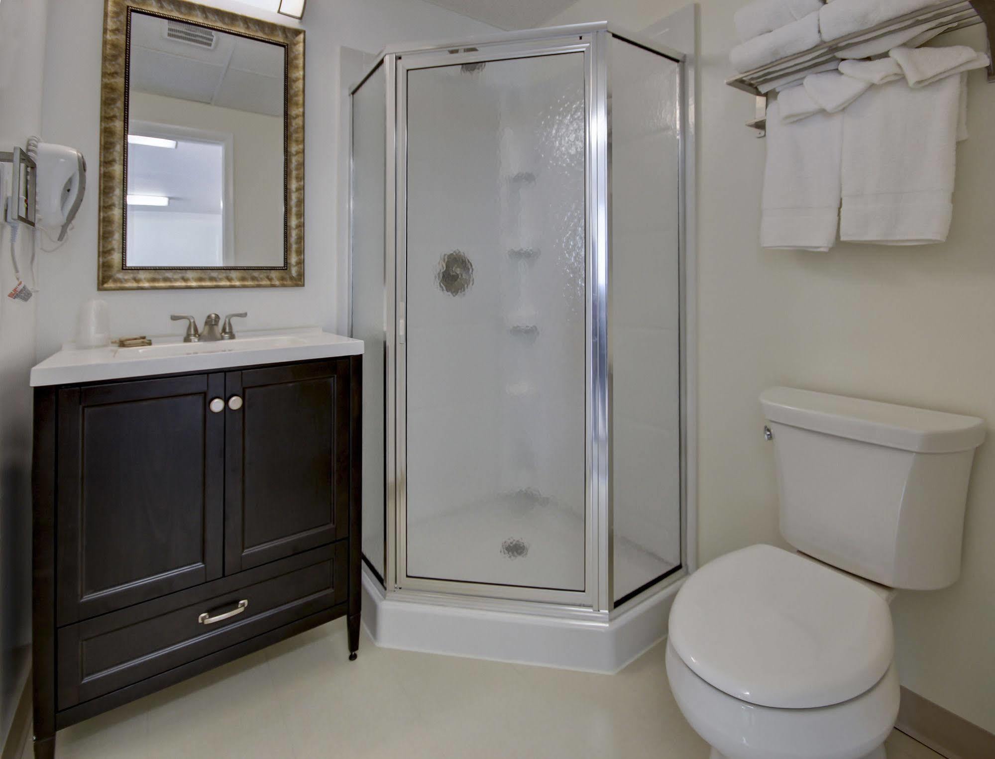 The Wellington Hotel & Suites Oceanblock Ocean City Bagian luar foto
